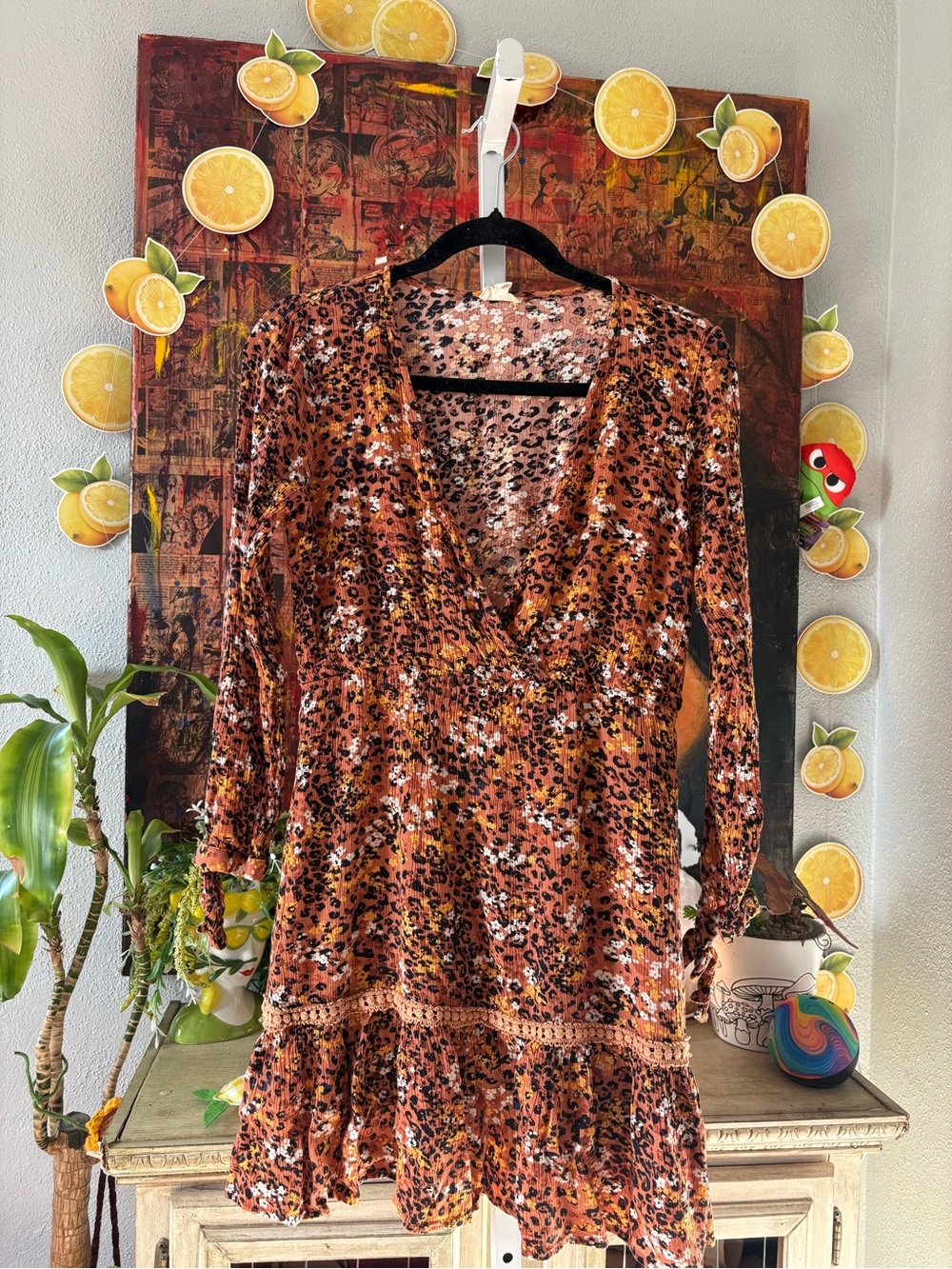 Hem & Thread Floral  Leopard Print V-Neck Long Sleeve Dress Size L